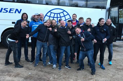 HSV-Fans auf der Auswärtsfahrt nach Magdeburg