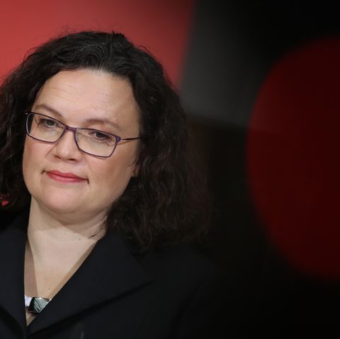 SPD-Chefin Andrea Nahles sucht nach neuen Themen, die die Partei aus dem Loch holen sollen