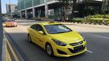Taxis auf den Straßen von Singapur
