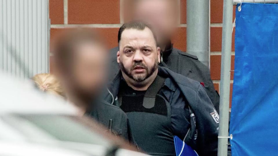 News des Tages: Frau bringt in der Pariser Metro gesunden Jungen zur Welt News des Tages: Frau bringt in der Pariser Metro gesunden Jungen zur Welt