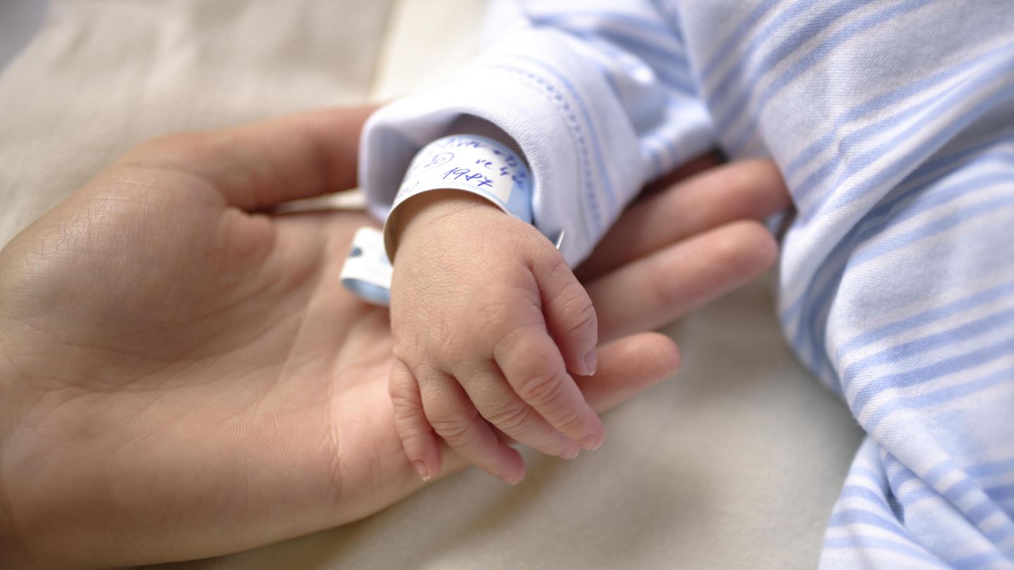 Untersuchung In Frankreich Haufen Sich Fehlbildungen Bei Neugeborenen Stern De