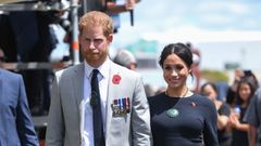 Der letzte Tag ihrer Neuseelandreise führte Prinz Harry und Meghan nach Rotorua auf der Nordinsel. Die 37-Jährige trug ein Kleid von Stella McCartney für 2421 Euro.
