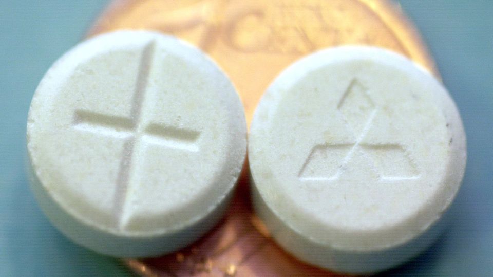 Zwei Pillen Ectasy