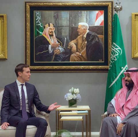 Jared Kushner (l.) bei einem Treffen mit Mohammed bin Salman