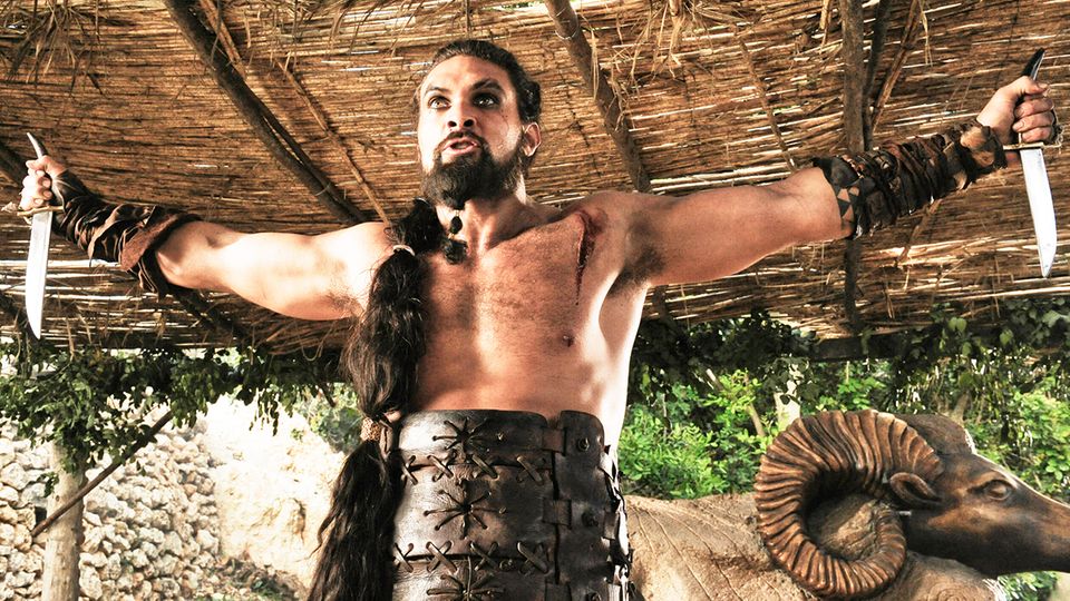 Jason Momoa spielt den Dothraki Khal Drogo.