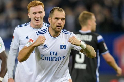 Pierre-Michel- Lasogga bei einem HSV-Spiel