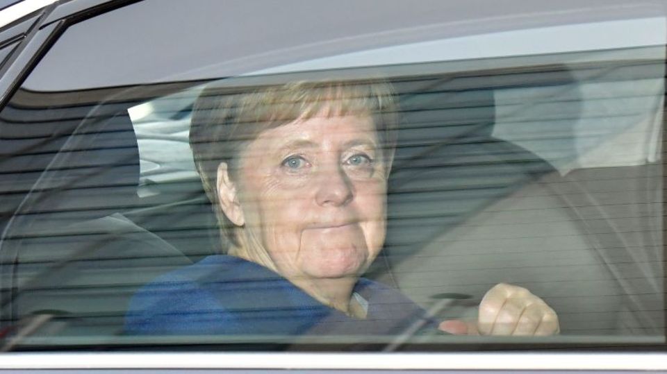 Angela Merkel kommt zu der Vorstandsklausur in Berlin an