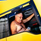 Der Beifahrerbank-Flavour von Geiselwind. Auf den Straßen von Slowenien nach Frankreich kann Károly Olajos bei runtergelassenem Fenster nur einseitig bräunen. 