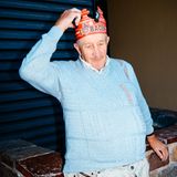 Raststättenburger und dann ab nach Hause – das ist die Krönung von Franz Maiers Wochenendausflug.