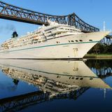 Routing: "Amadea"   Zum zweiten Mal nach 2016 ist die "Amadea", das aktuelle TV-Traumschiff von Phoenix Reisen, die Siegerin in dieser Kategorie. Allein 2018 hat sie unbekannere Häfen wie Huatulco in Mexiko angelaufen, die Yangtse-Mündung in Shanghai, Manama in Bahrain, die Insel Saarema in Estland, Swansea in Wales – oder draußen im Atlantik St. Helena, Ascension Island und drei der Kapverdischen Inseln. "Die Amadea ahmt also nicht nur die Standard-Routen nach, die alle machen. Sie bleibt dem Anspruch, immer wieder Neues zu bieten treu", so  lautet das Fazit der Jury.