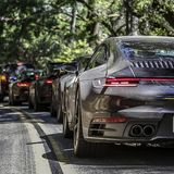 Porsche 911 der Baureihe 992 - zumeist sind die Erprobungsträger in Kleingruppen unterwegs