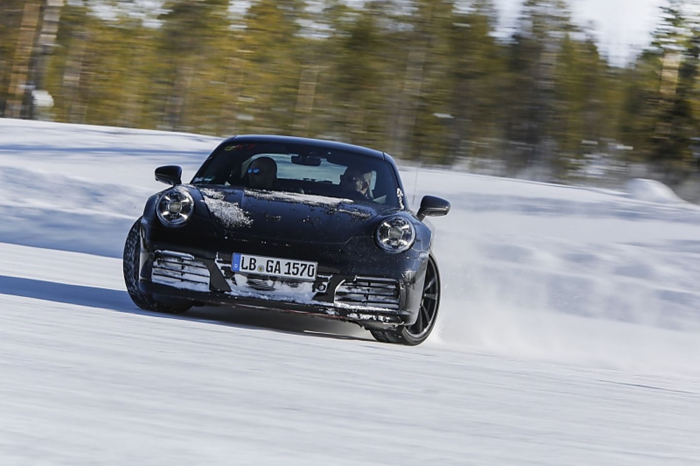 Porsche 911 der Baureihe 992 - Regelsysteme im Härtetest