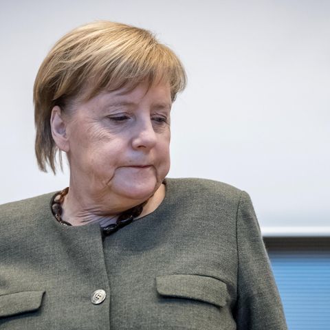Lieber nicht öffentlich diskutieren. Beim Thema UN-Migrationspakt agiert Kanzlerin Angela Merkel einmal mehr von oben herab.