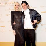 Verheiratet war Bonnie Strange auch schon. Etwa ein Jahr hielt ihre Ehe mit dem Mode-Blogger Carl Jakob Haupt. Das Paar ließ sich 2013 in Las Vegas trauen - ein Jahr später folgte die Scheidung.