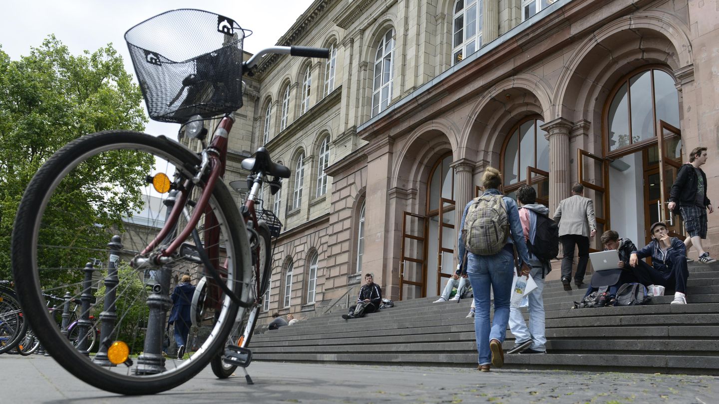 Tinder: Rheinisch-Westfälische Technische Hochschule Aachen