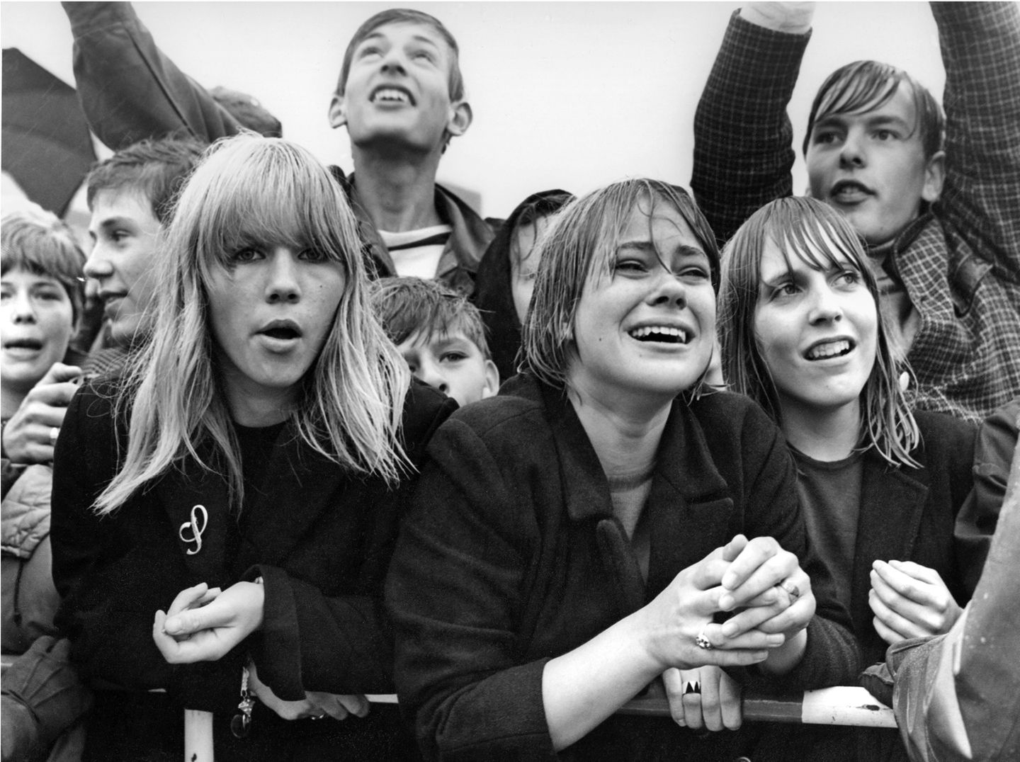 Weinende weibliche Beatles-Fans