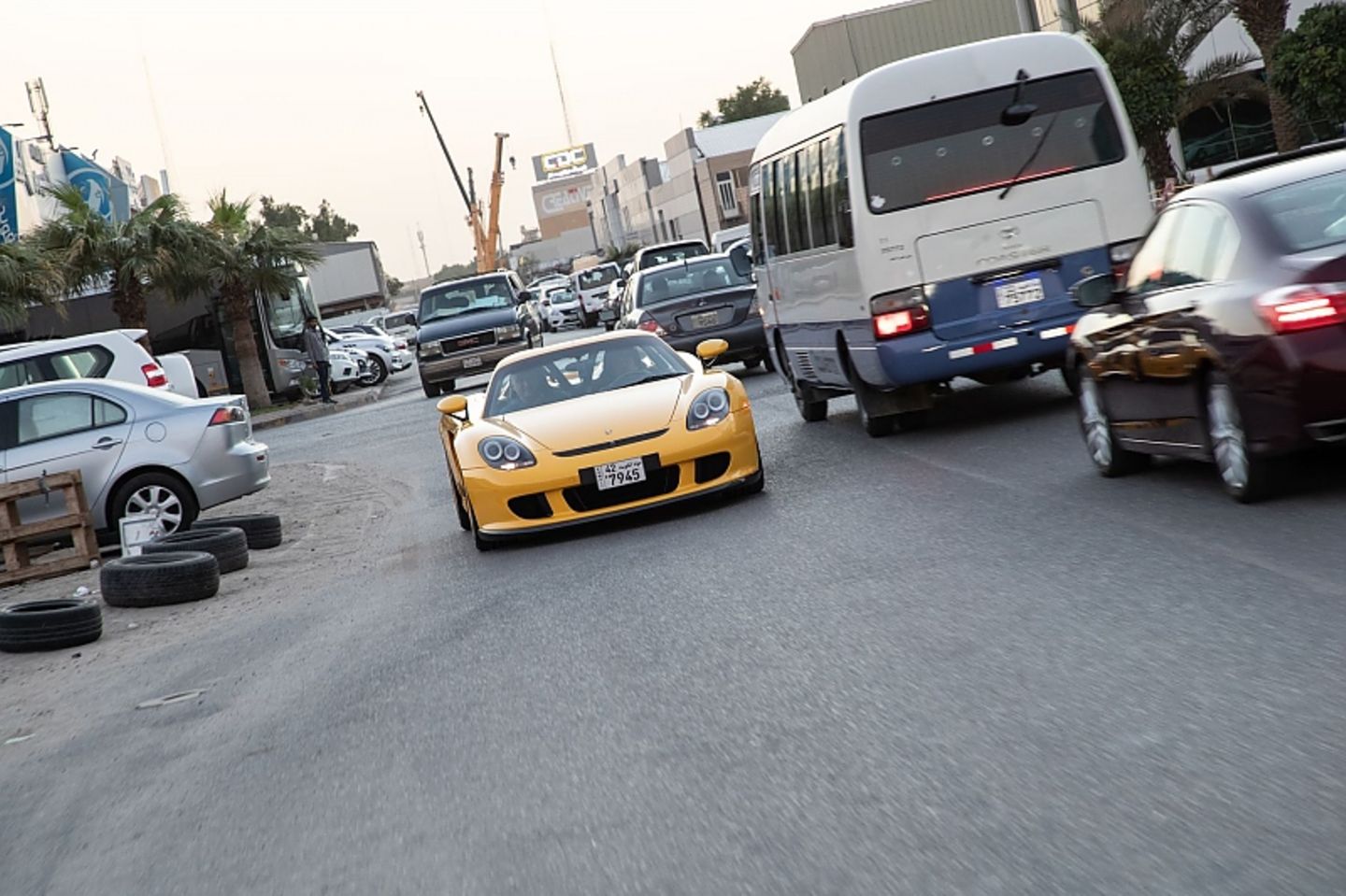 Im kuwaitischen Verkehr ist das Fahren nicht immer eine Freude