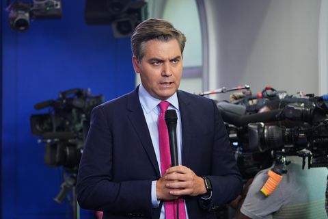 Das Weiße Haus hat dem CNN-Reporter Jim Acosta die Akkreditierung "bis auf Weiteres" entzogen