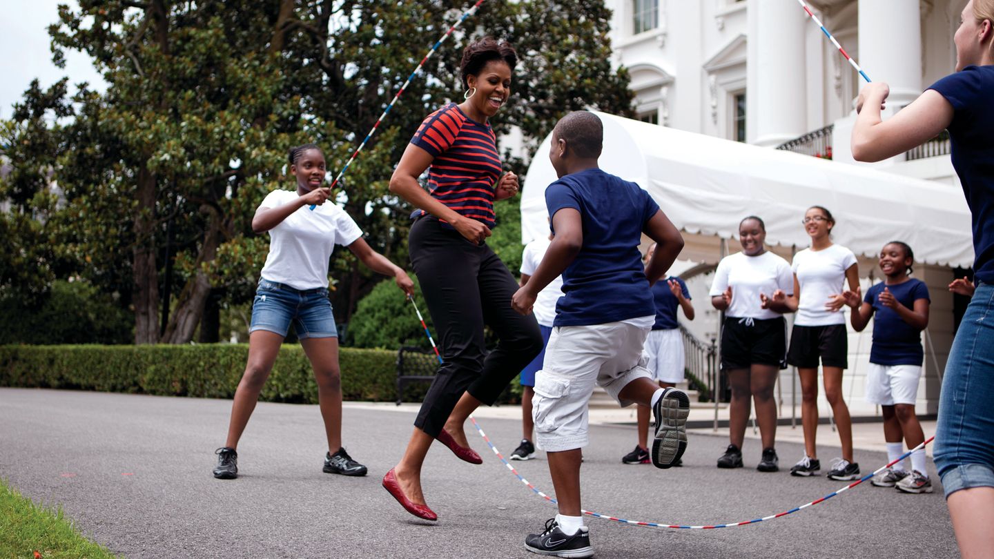 Michelle Obama beim Seilspringen
