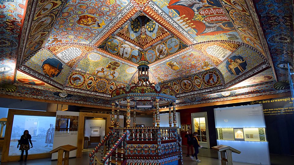 Im Jüdischen Museum Warschau steht der Nachbau des Gewölbes der hölzernen Synagoge von Gwoździec