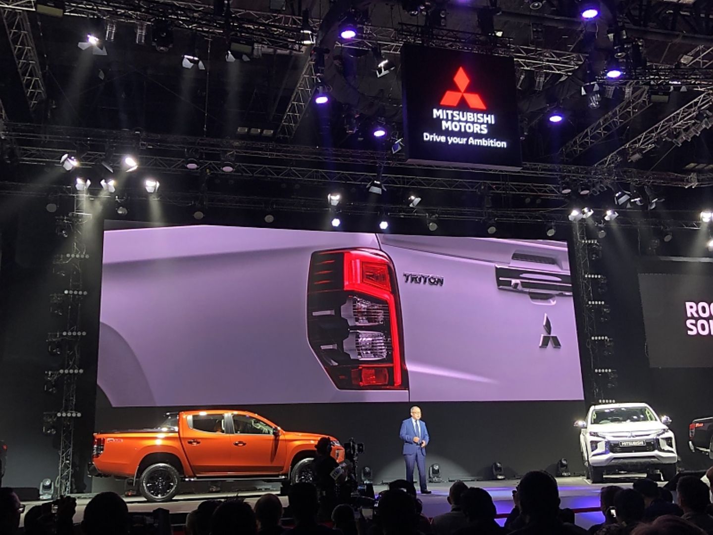 Weltpremiere Mitsubishi L 200 in Bangkok