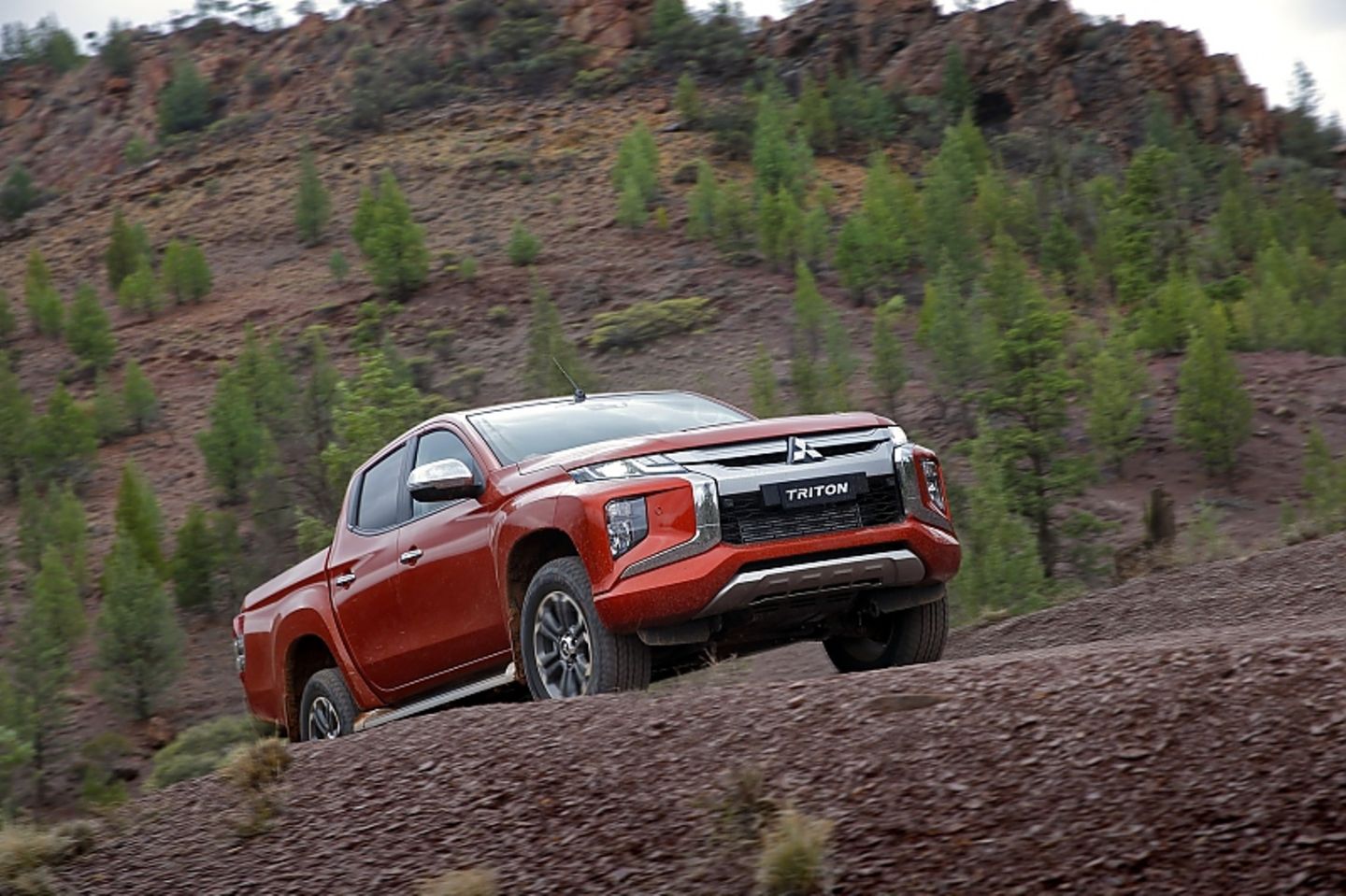 Mitsubishi L200 2019 - hoch auf die Berge