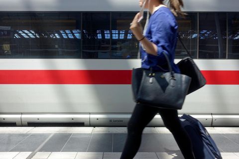 Reisende der Deutschen Bahn