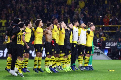 Die BVB-Spieler hatten nach Abpfiff guten Grund zum Feiern