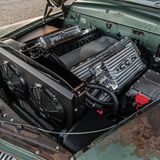 Akkus und Controller wurden so angeordnet, dass sie an einen V8-Motor erinnern.