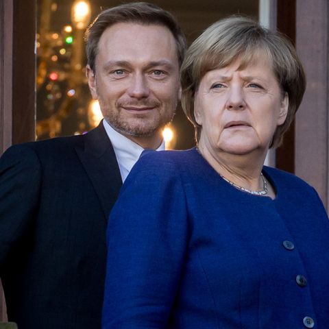 Christian Lindner und Angela Merkel Ende Oktober 2017 bei den Verhandlungen zu einer Jamaika-Regierung. Später ließ Lindner die Gespräche zwischen seiner FDP, den Grünen und der Union platzen.