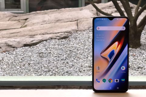 Das Oneplus 6T kombiniert schickes Design mit guter Technik und einem starken Preis.