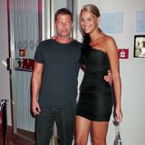 Sie war die erste Frau, die Til Schweiger nach der Trennung von seiner Frau Dana offiziell als neue Freundin präsentierte: das Kölner Model Melanie Scholz. Von 2009 bis 2010 waren der Schauspieler und die Blondine ein Paar.