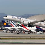 Platz 9: San Francisco - Singapur  Auf der 13.575 Kilometer langen Strecke sind zwei Airlines unterwegs: United Airlines mit der Boeing 787 fliegt inzwischen zweimal täglich und einer Flugzeit von 17.20 Stunden und Singapore Airlines mit dem Airbus A350-900 ULR, einer Spezialausführung für Ultralangstrecken.