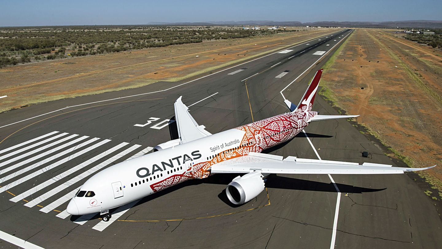 Platz 3: Perth - London  Mit der Einführung des Fluges QF7 wurde zwar kein Längenrekord aufgestellt, aber bei der 14.498 Kilometer langen Strecke handelt es sich um die erste Nonstop-Verbindung aus Australien nach Europa. Beim Erstflug mit einer Boeing 787-9 im März 2018 betrug die Flugzeit 17.10 Stunden.