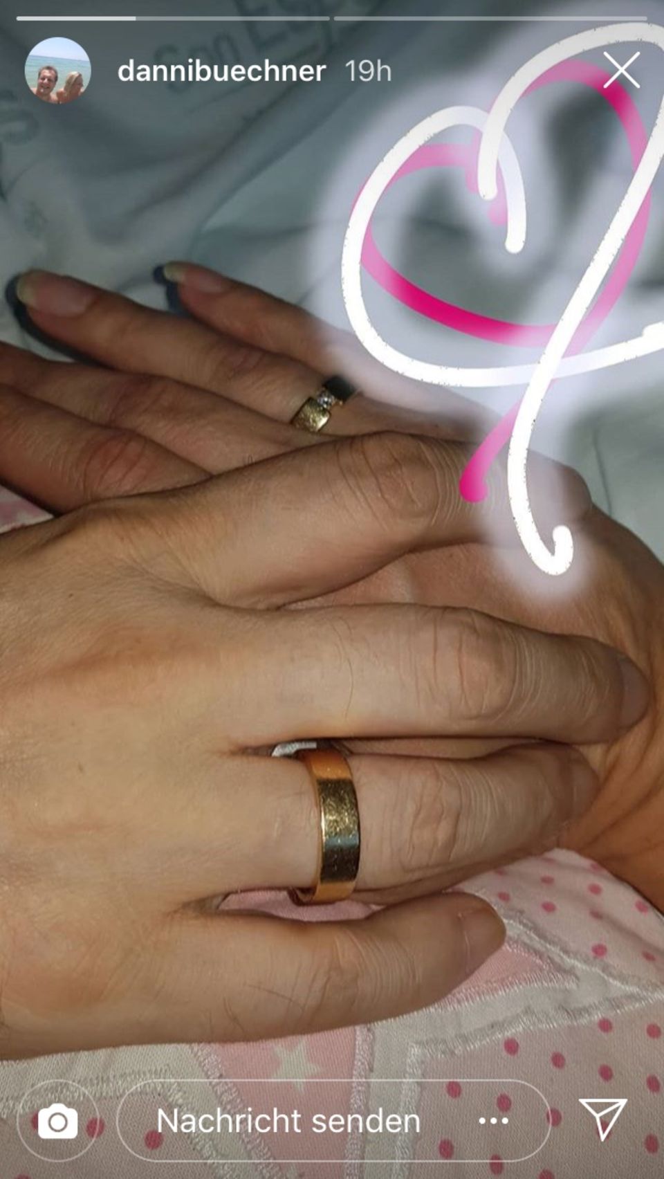 TV-Star schwer erkrankt: Diese Aufnahme zeigte Daniela Büchner in einer Instagram-Story Diese Aufnahme zeigte Daniela Büchner in einer Instagram-Story