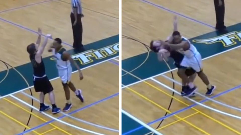 Uni-Basketball: Brutalo-Foul: Student fliegt nach diesem Ellenbogen-Kick aus dem Team Uni-Basketball: Brutalo-Foul: Student fliegt nach diesem Ellenbogen-Kick aus dem Team