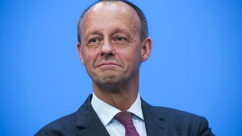 Friedrich Merz spricht über sein Einkommen
