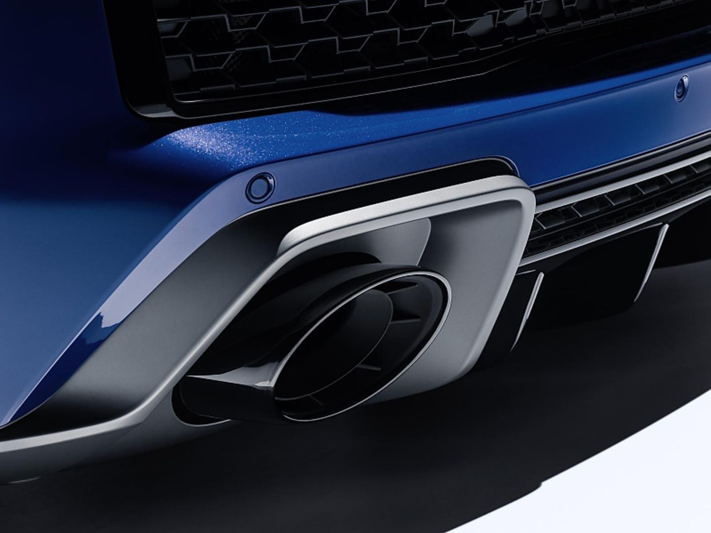 Ovale Endrohre beim Audi R8