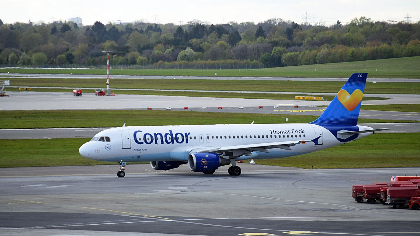 Ein Maschine der Ferienfluggesellschaft Condor vom Typ Airbus A320
