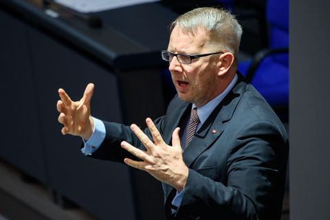 Der Bundestagsabgeordnete Johannes Kahrs (SPD) bei einer Rede im Parlamen