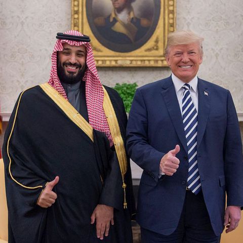 Den saudischen Kronprinz Mohammed bin Salman (l.) und US-Präsidenten Donald Trump eint die Vorliebe für Geld