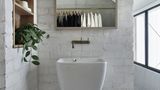 Auch Wasserarmaturen und Becken wurden recycled.