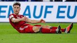 Leon Goretzka  Er kam als Hoffnungsträger, aber mittlerweile hat ihn die Formkrise der Bayern mit nach unten gezogen, so scheint es. Es wirkt so, als sei er noch nicht richtig angekommen in der großen, weiten Fußball-Welt des FCB. Anfangs zeigte er gute Leistungen, konnte sich bislang aber keinen Stammplatz erobern, was unter anderem an seiner Verletzungsanfälligkeit liegt, die ihn immer wieder zurückwirft.