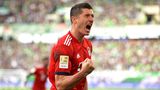 Robert Lewandowski  Eines kann man dem Polen nicht vorwerfen: dass er seinen Job nicht macht. 15 Tore hat der kühle Angreifer bislang erzielt, sieben davon in der Bundesliga. Wenn er allerdings auf tiefstehende Gegner trifft, bekommt er Probleme. Aber ohne ihn wären die Bayern in der Offensive deutlich schwächer. Es gibt keinen gleichwertigen Ersatz.