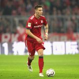Niklas Süle  Der dritte Spitzenverteidiger im Bunde ist der jüngste, schnellste und stabilste. Auch wenn sich Süle selbst noch nicht auf Weltklasseniveau sieht, so bildet er bei den Bayern und der Nationalmannschaft auf Jahre hin den Mittelpunkt der Abwehr. Er ist ein Mann der Zukunft.