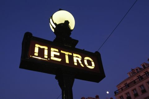 In der Pariser Metro wurde ein gesunder Junge geboren