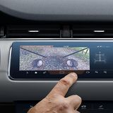 Range Rover Evoque 2019 - eine Kamera blickt durch die Haube