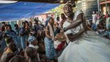 In einem Voodoo-Schrein in Ghana wirbeln die Tänzer stundenlang umher
