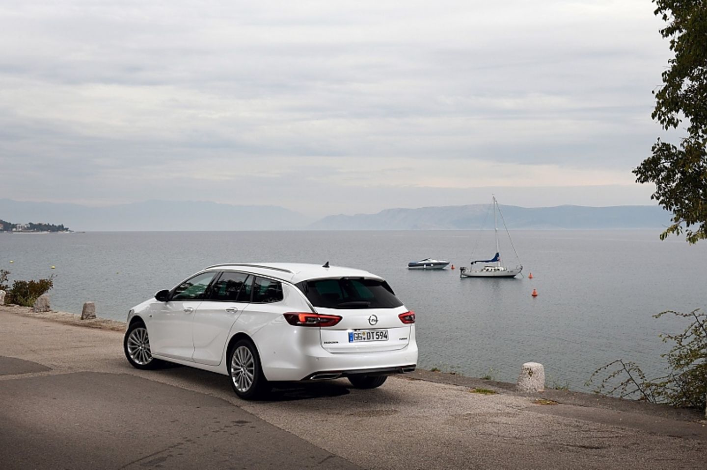 Der Opel Insignia Sports Tourer 1.6 DIT ist 232 km/h schnell