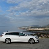 Der 1.6 Liter Motor hat eine sequentielle Biturbo-Aufladung